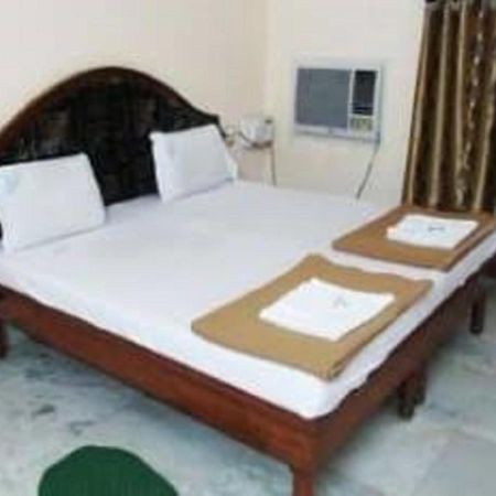 Hotel Geethanjali Residency Bhadrachalam Esterno foto